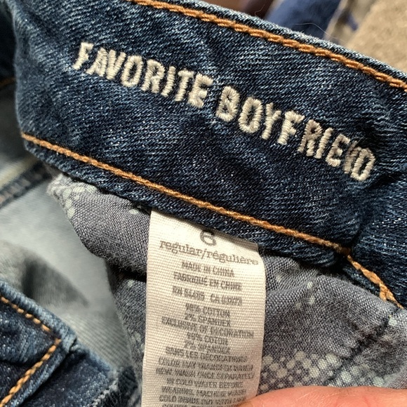 American Eagle Favorite Boyfriend Jeans size 6 - Picture 3 of 3